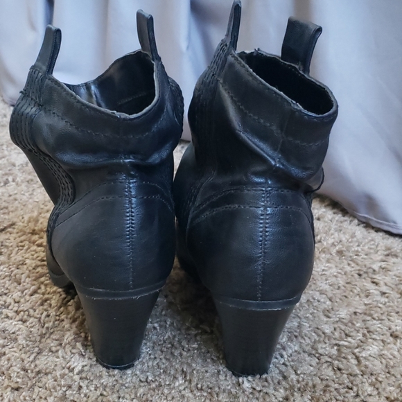 Western Faux Leather 3" Heel Ankle Boots - Picture 4 of 5